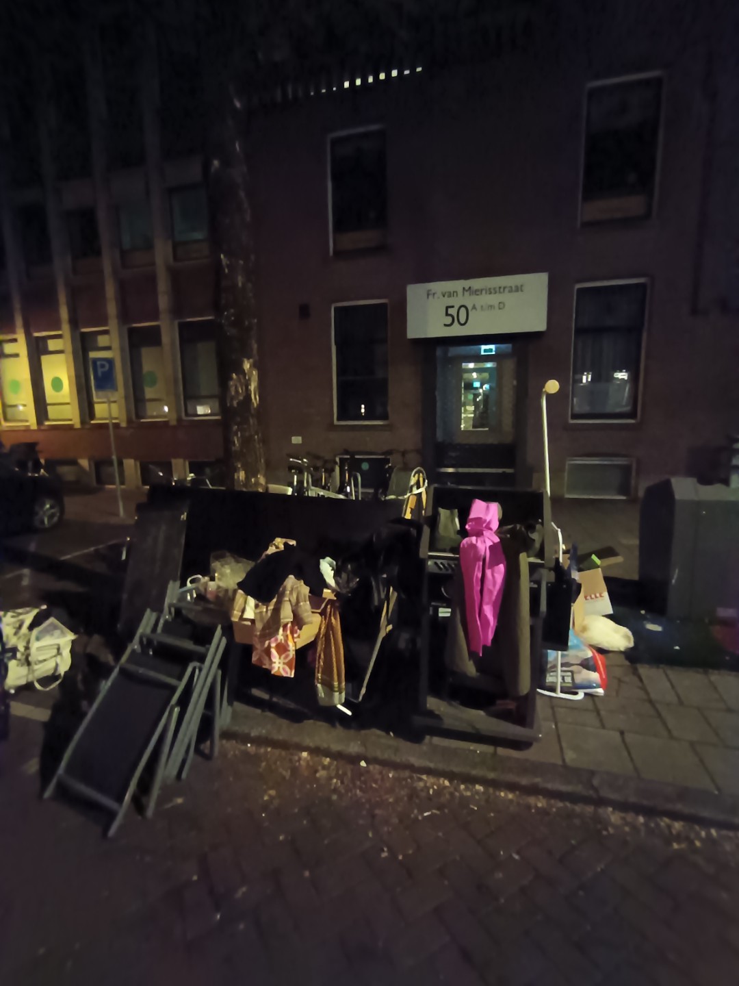 Item found on Amsterdam, Museumkwartier, Frans Van Mierisstraat 68 1
