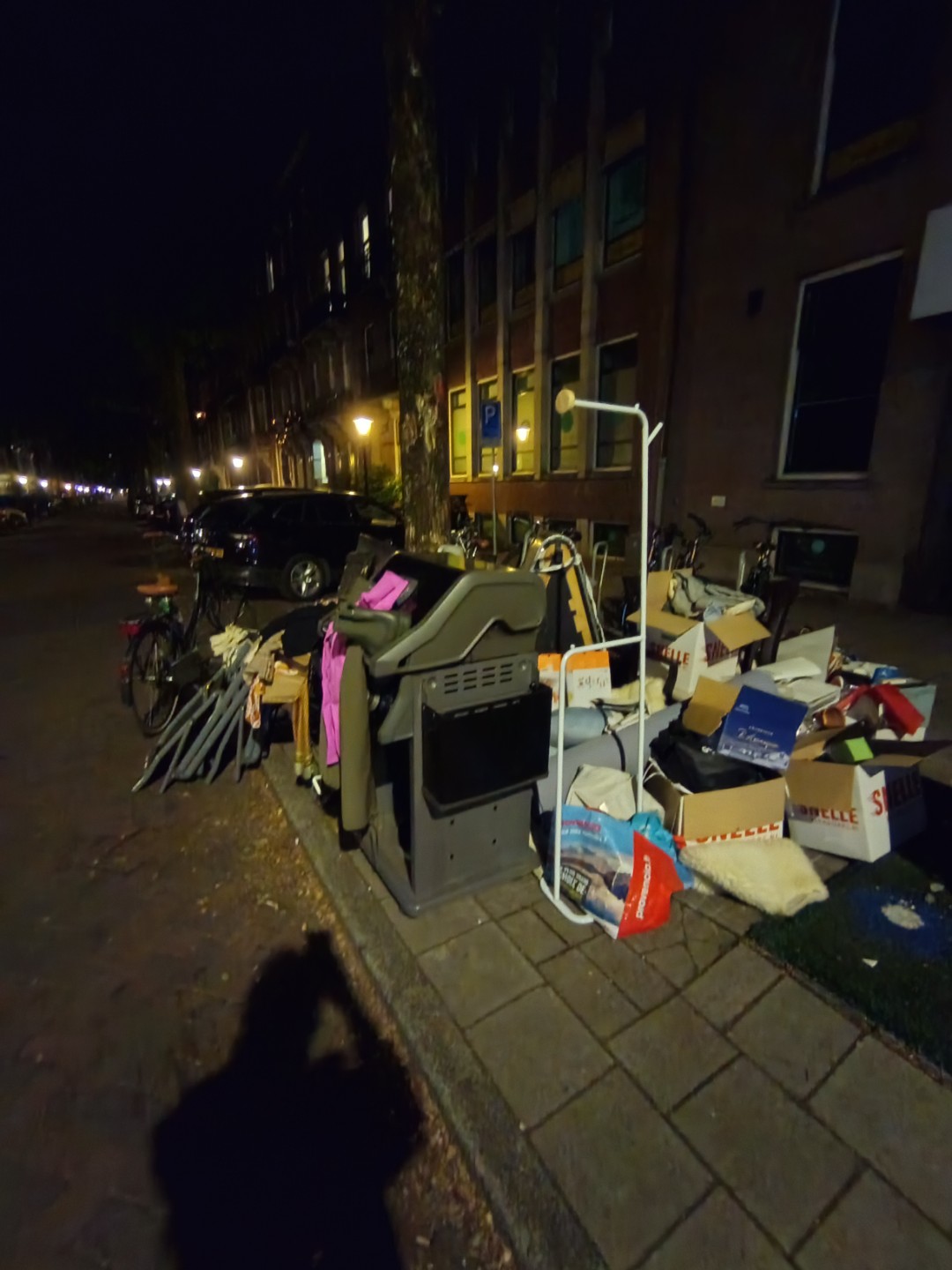 Item found on Amsterdam, Museumkwartier, Frans Van Mierisstraat 68 2