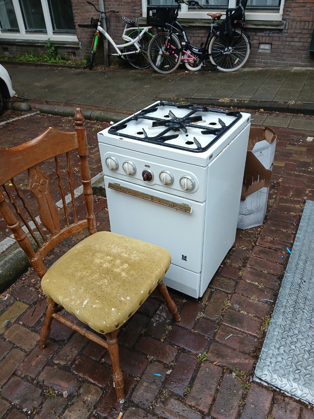 Item found on Amsterdam, Spaarndammer- en Zeeheldenbuurt, Bontekoestraat 5 1