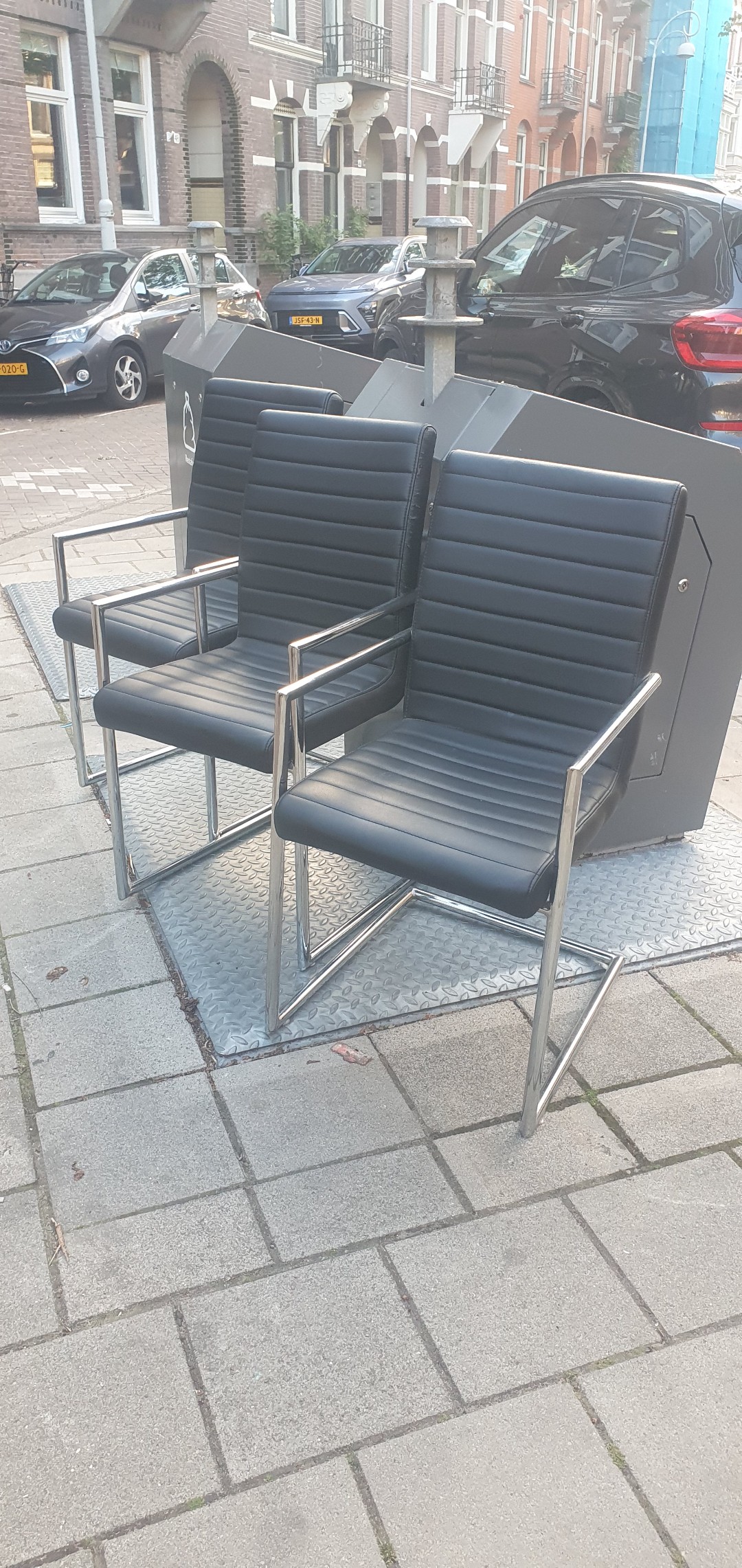 Chairs! 2