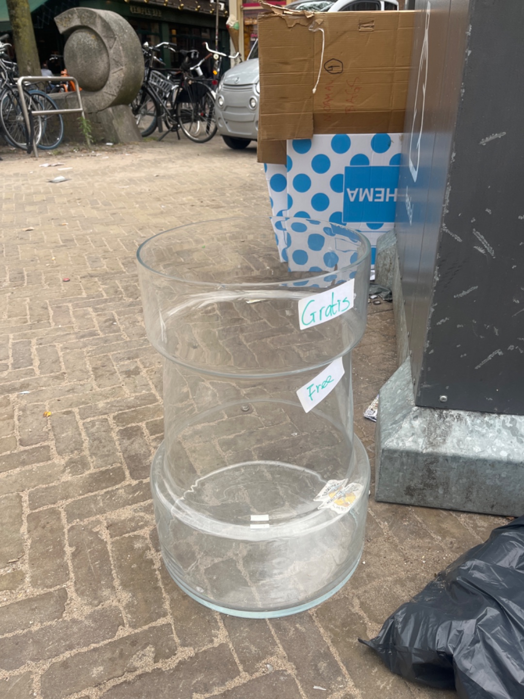 Tall glass vase 1