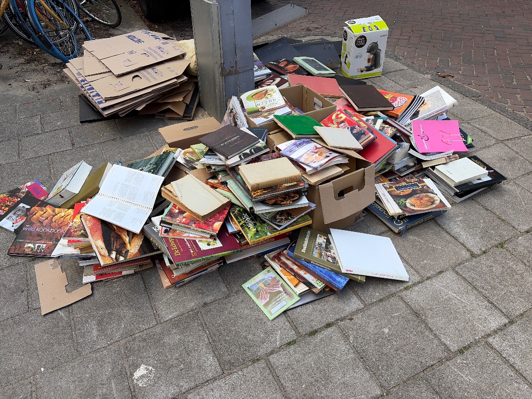 Berg aan diverse kookboeken 1