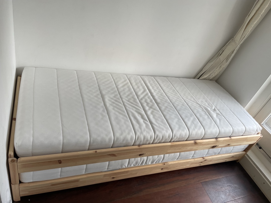 KEA UTÅKER Stackable Bed with 2 Mattresses – FREE

Giving away our IKEA UTÅKER stackable bed, complete with 2 mattresses in good condition. 

Pickup this week. DM umberonz if interested 1