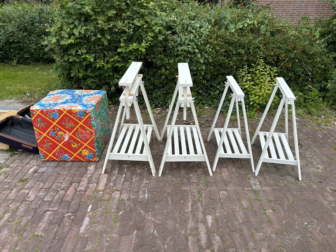 Schragen en poef 1