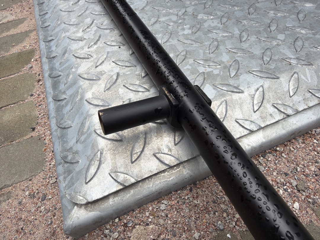 a curtain pole 2