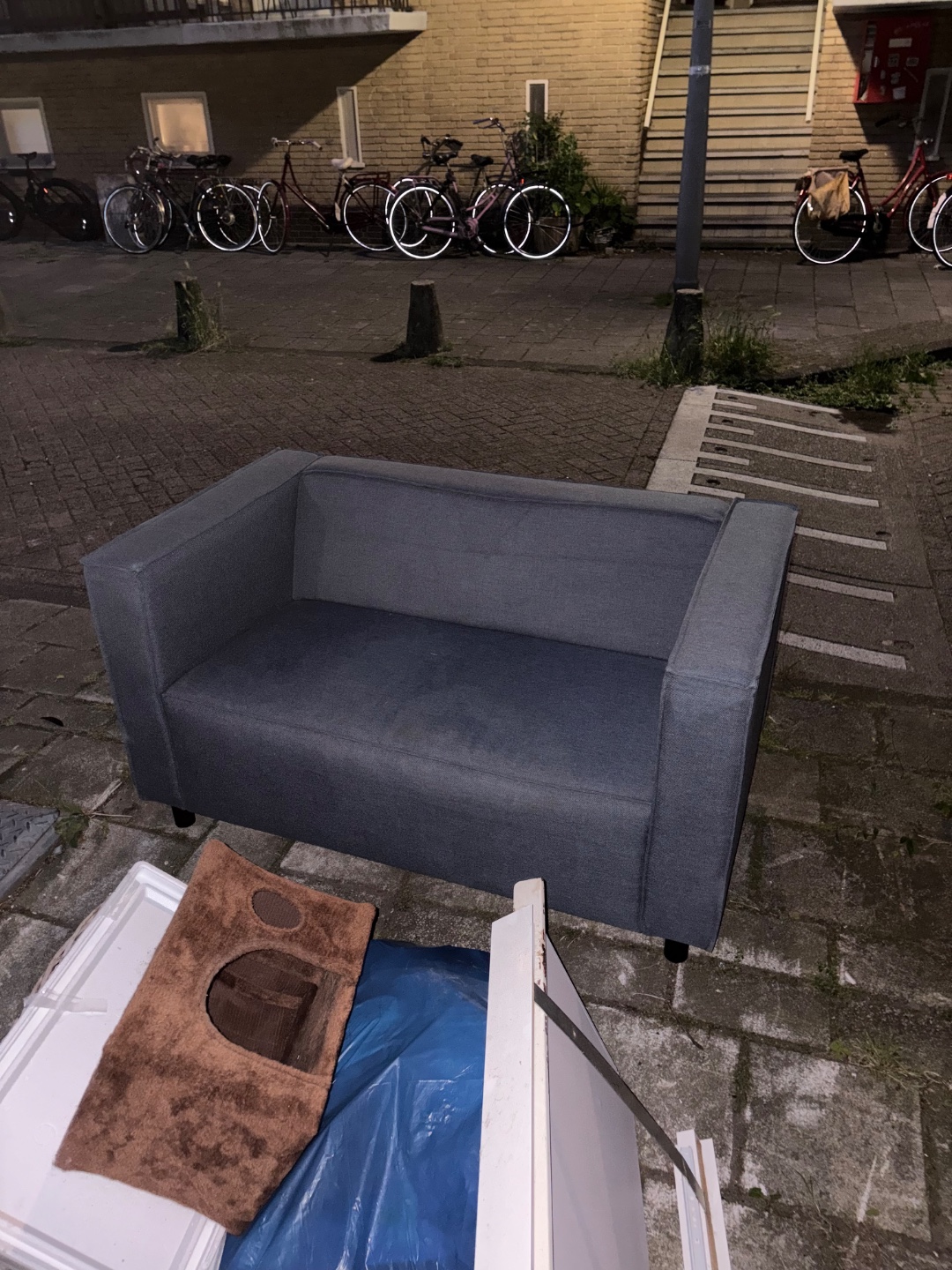 Small blue couch 1