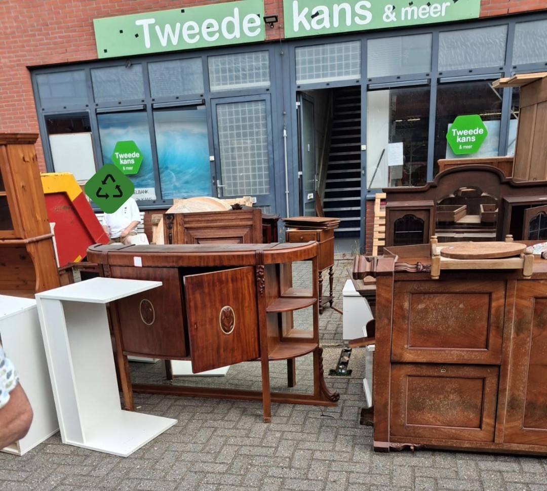 Er staat weer veel buiten bij Stichting Tweede Kans aan de Wenckebachweg 53 E. Kom het redden!💚 1