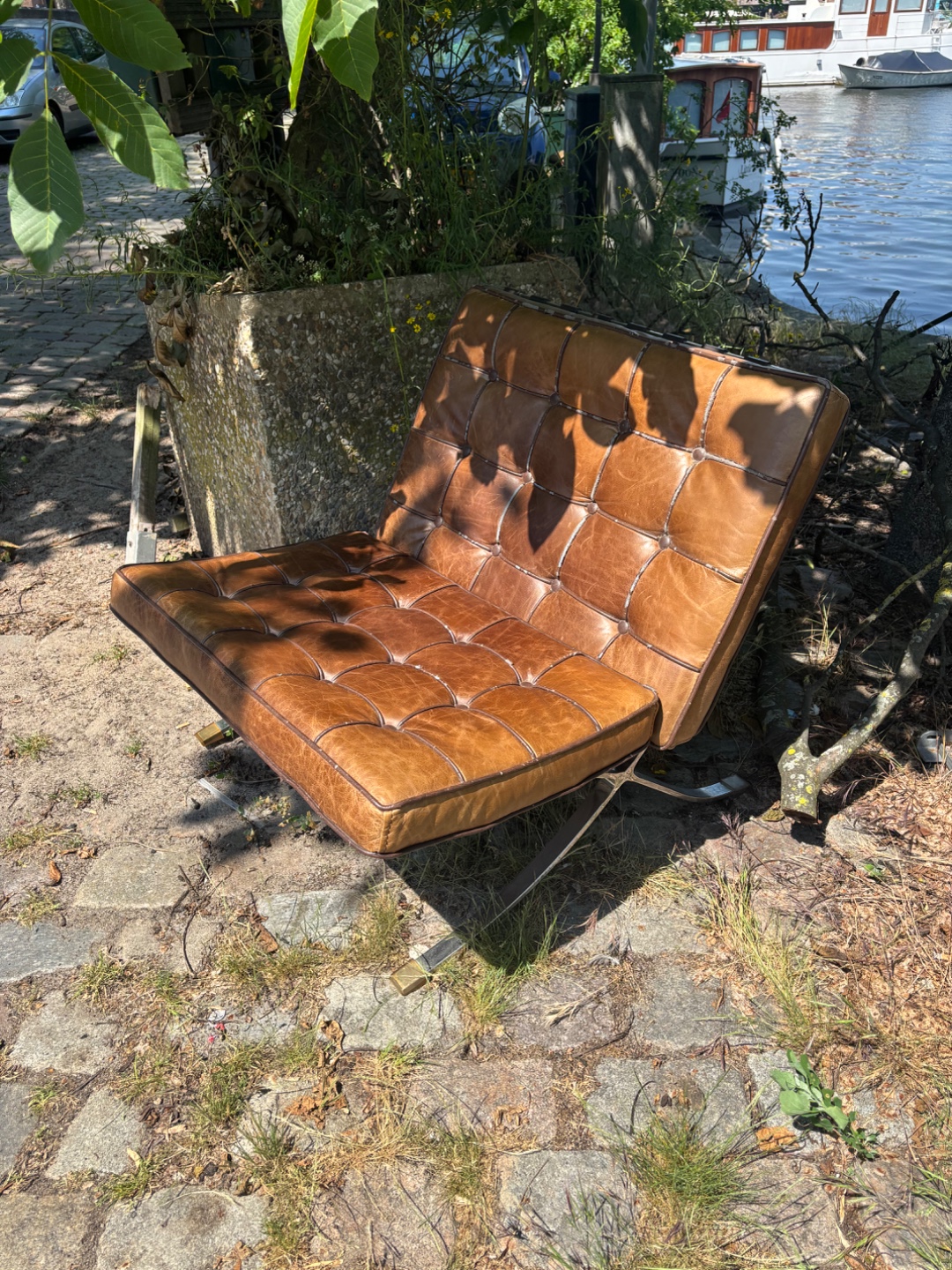 Barcelona chair 1