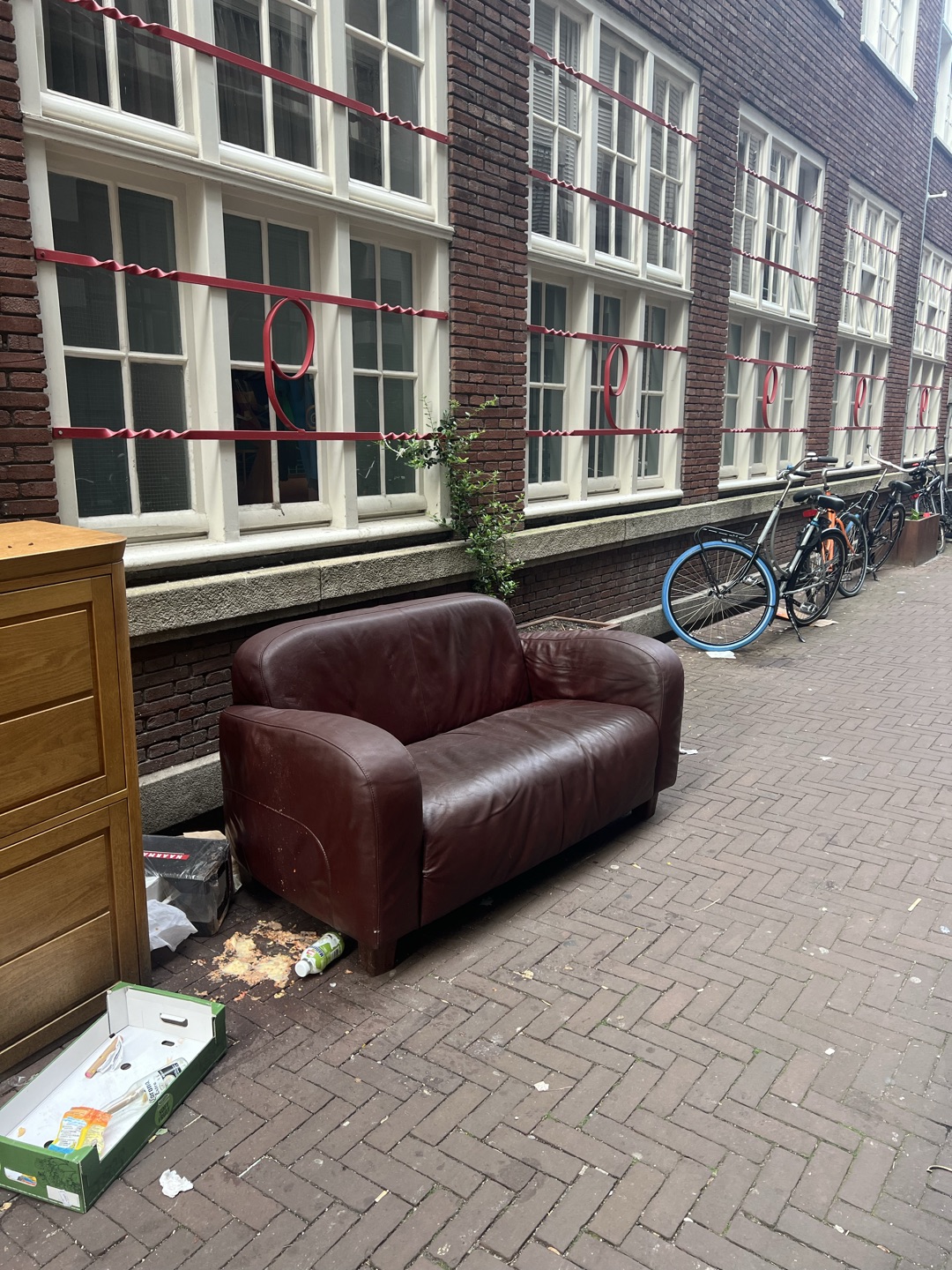Item found on Amsterdam, Oudezijde, Pieter Jacobszstraat 8 1