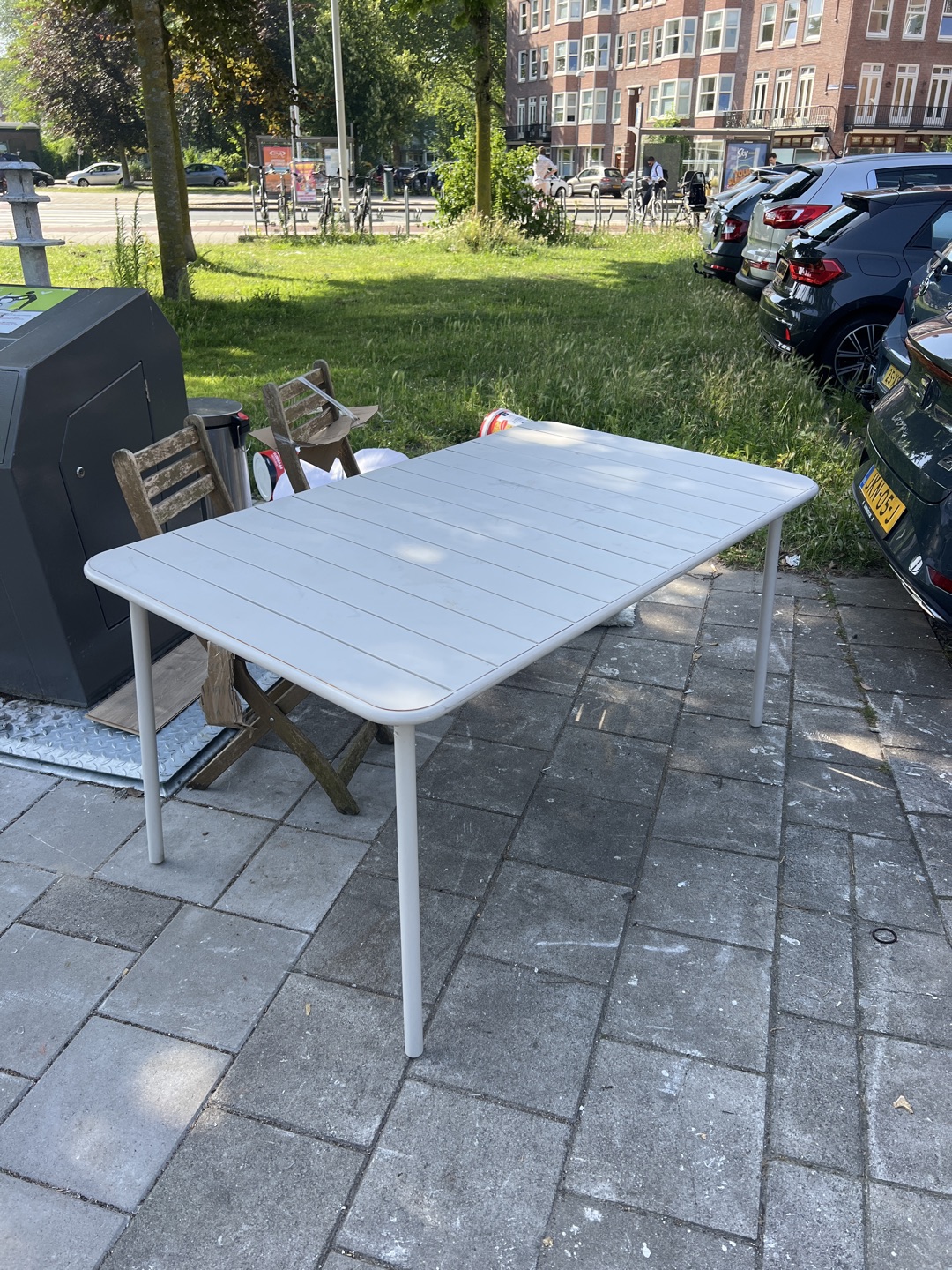 Witte tuintafel 1