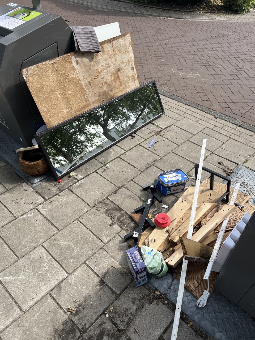 Bank en lange spiegel 3
