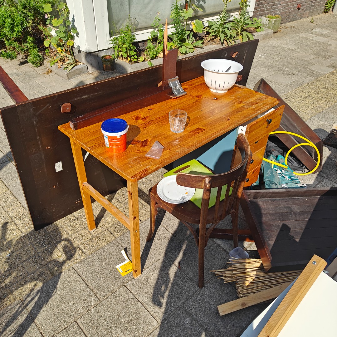 Item found on Amsterdam, Westindische Buurt, Paramariboplein 35 1