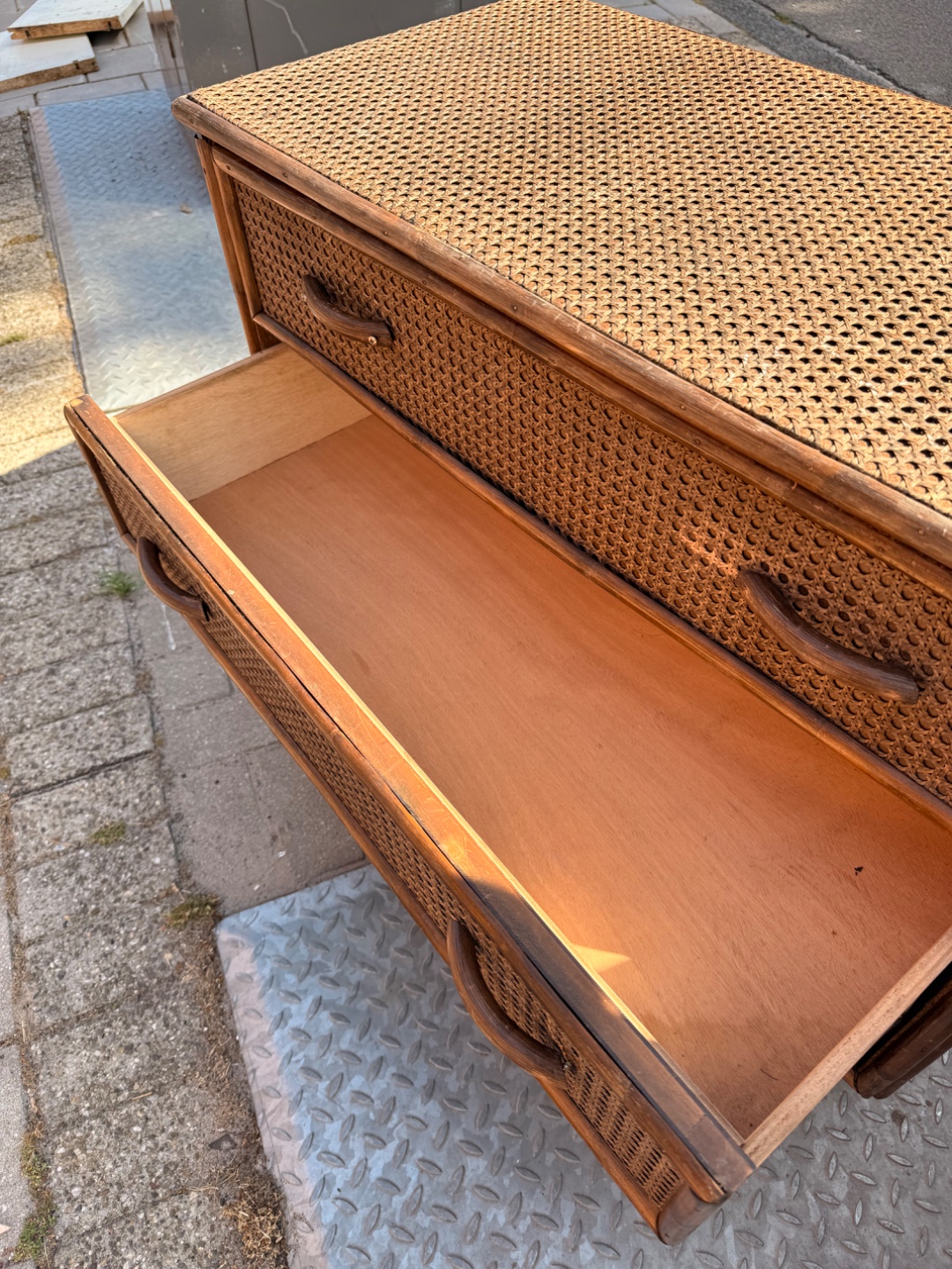 Vintage rattan ladekastje/commode 2
