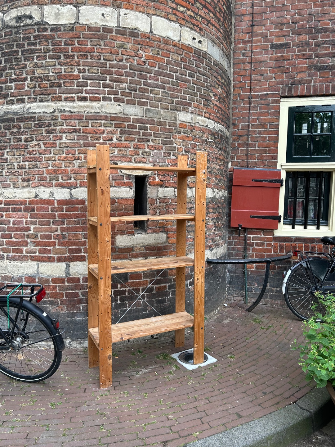 Item found on Amsterdam, Centrum, Nieuwmarkt 4 2