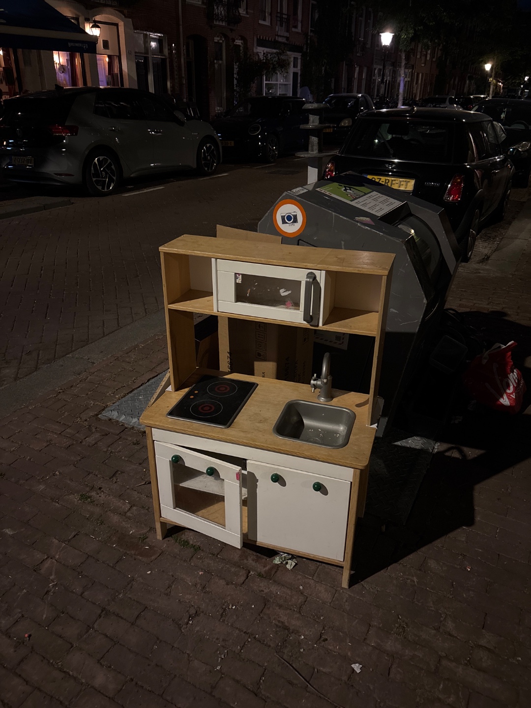 Item found on Amsterdam, Staatsliedenbuurt, Groen Van Prinstererstraat 41 1