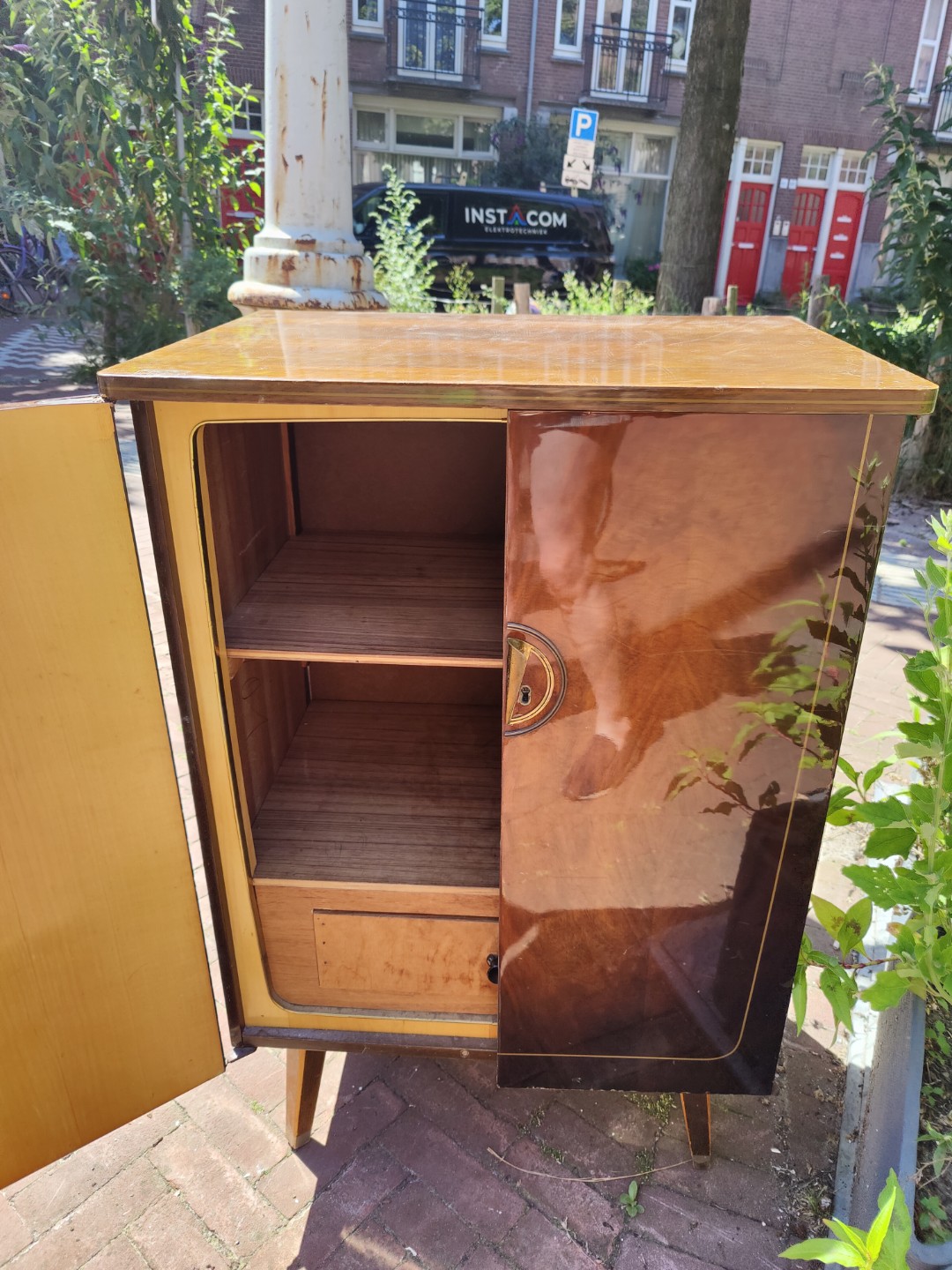 Mid_century closet 1