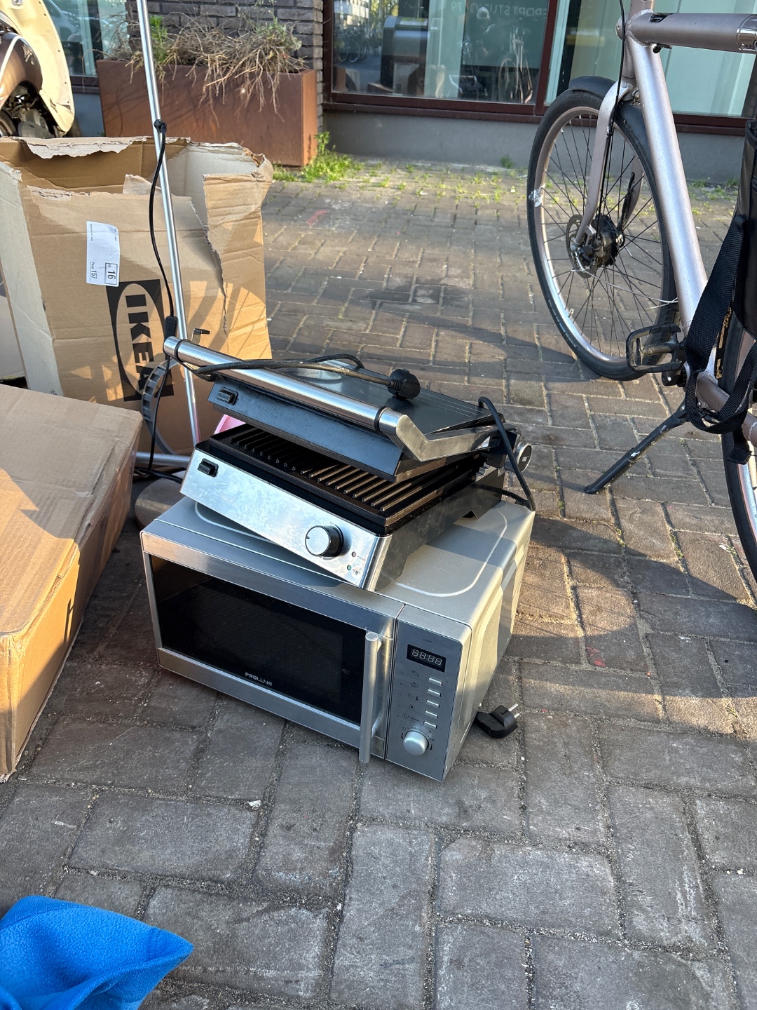 Item found on Amsterdam, Noord, mt. Lincolnweg 18 1
