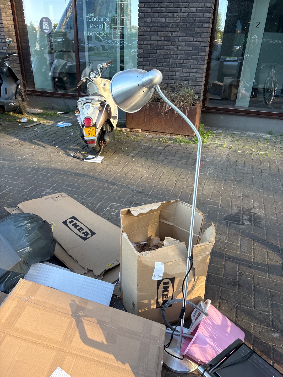 Item found on Amsterdam, Noord, mt. Lincolnweg 18 2