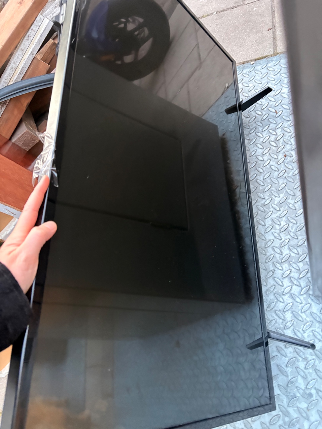 LG tv met afstandsbediening 1
