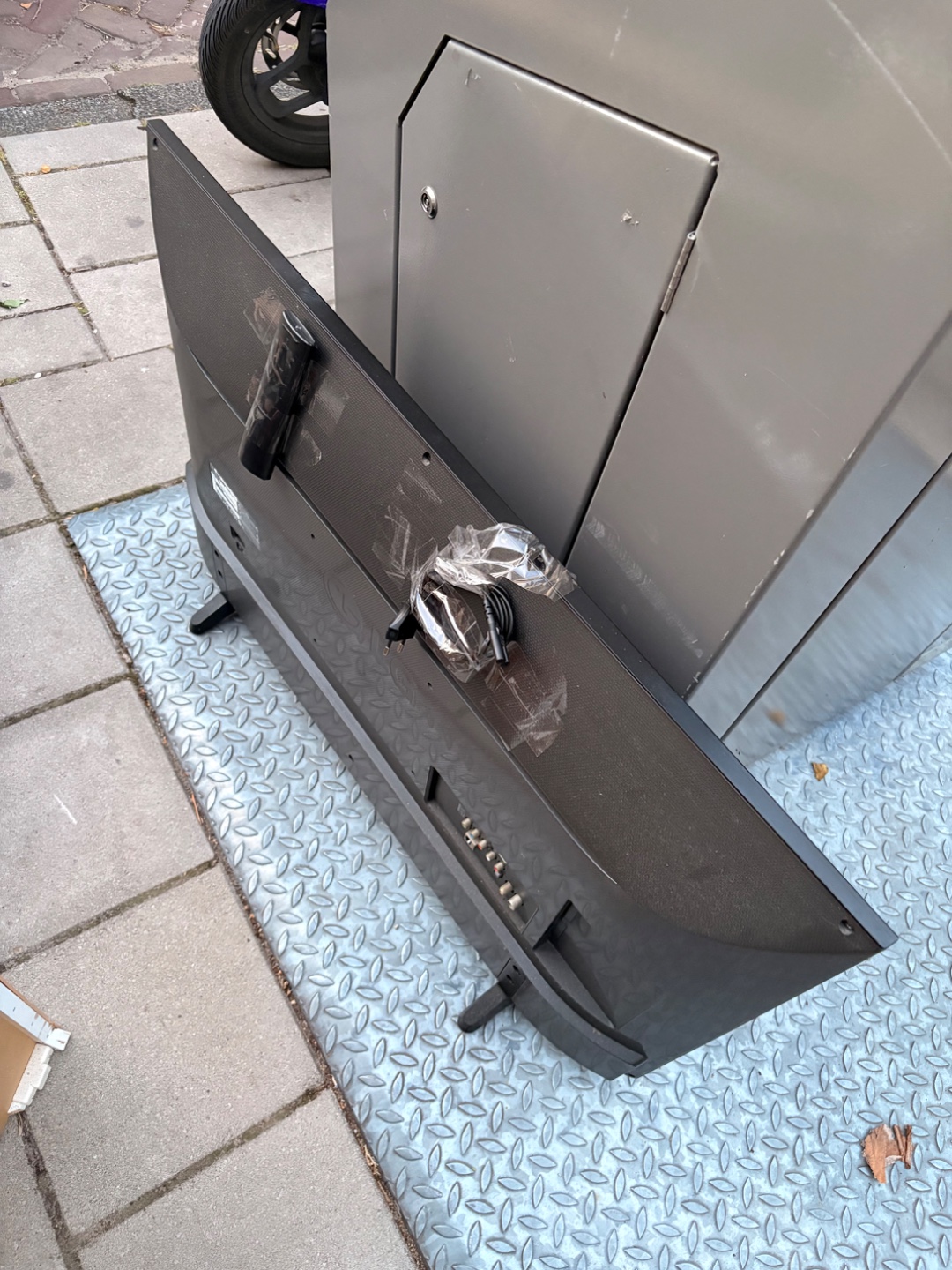 LG tv met afstandsbediening 3