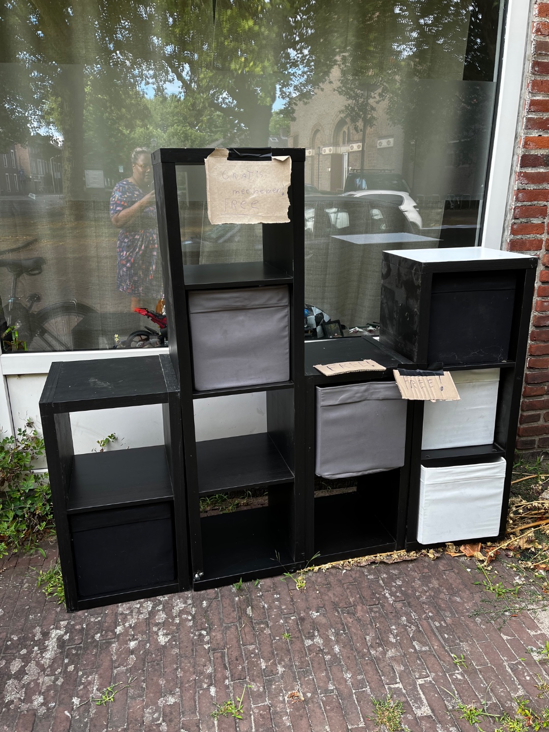 Kallax from Ikea. Looks a bit dusty but perfect for storage under the stairs or in basement. Not mine, it’s in my neighborhood. 1