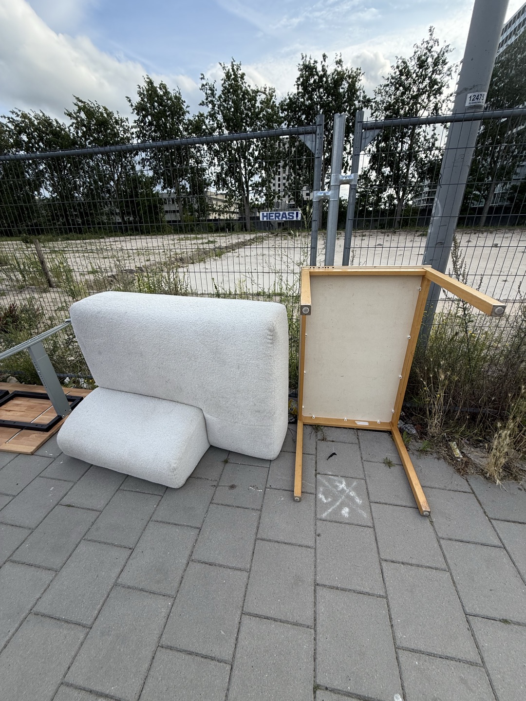 Item found on Amsterdam, De Omval, H.j.e. Wenckebachweg 81 3