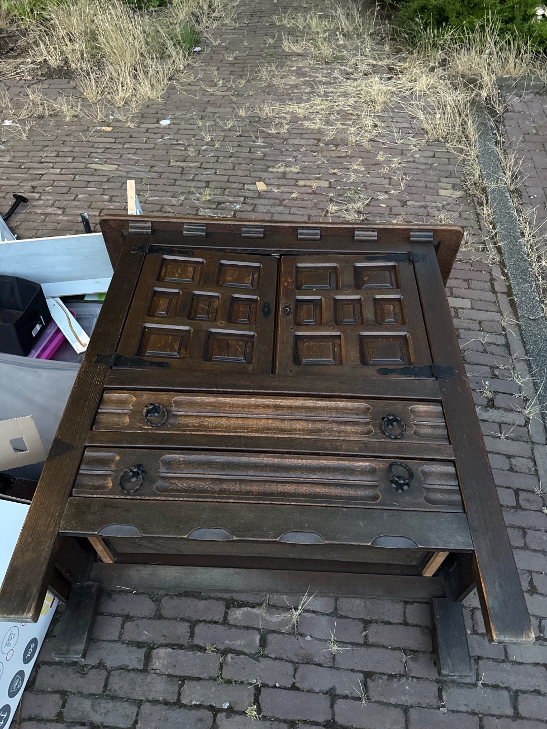 Gorgeous wooden cabinet 1