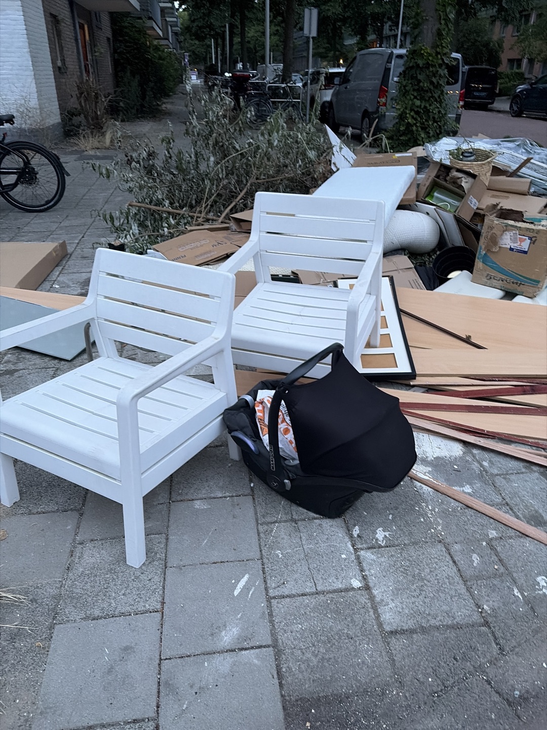 Item found on Amsterdam, Slotervaart, Jacques Veltmanstraat 32 1