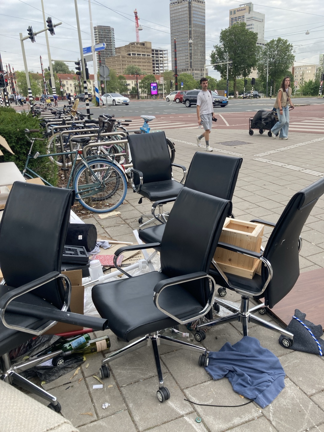 Five office chairs 2