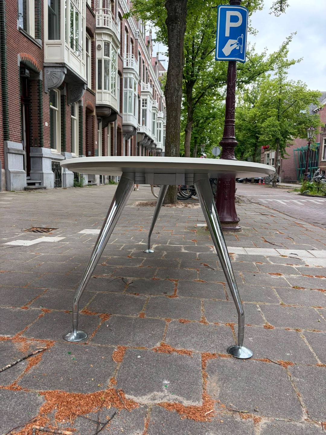 Item found on Amsterdam, Zuid, Willemspark, Oranje Nassaulaan 1 2