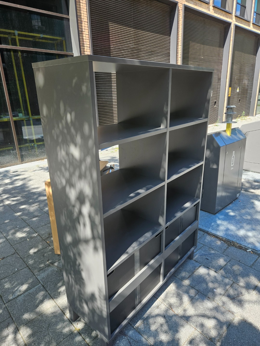 Nice cupboard, taupe grey, with 4 drawers 3