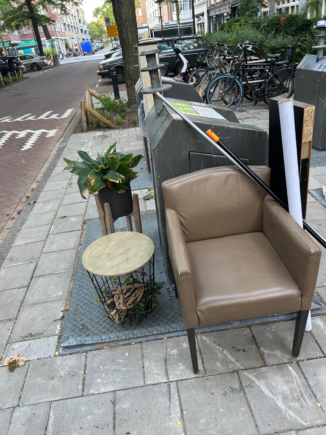 Item found on Amsterdam, Dapperbuurt, Commelinstraat 47 1