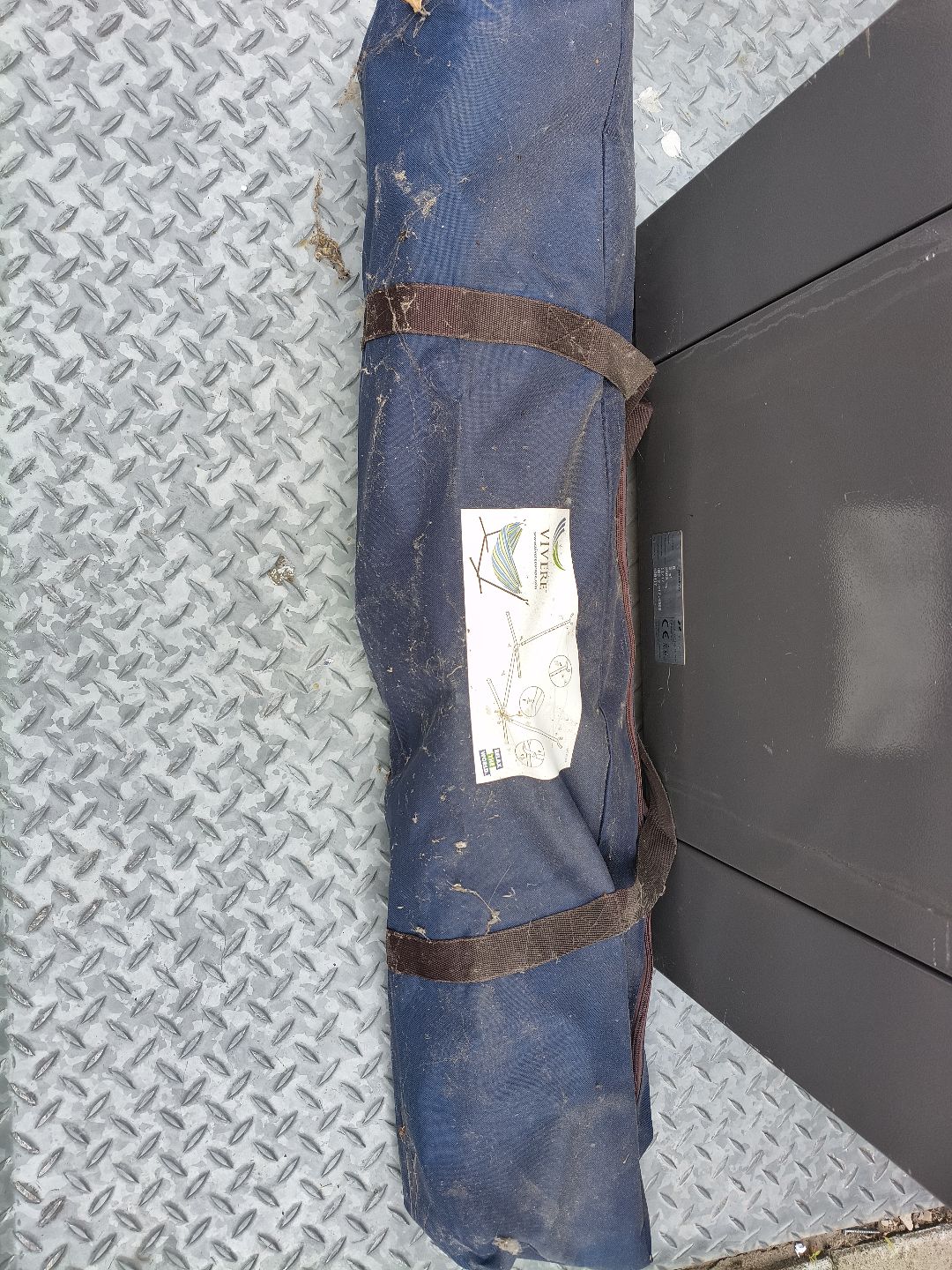 Portable hammock with frame. 1