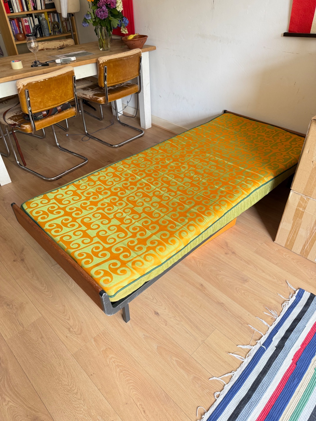 Antiek day bed / 1 person bed 1