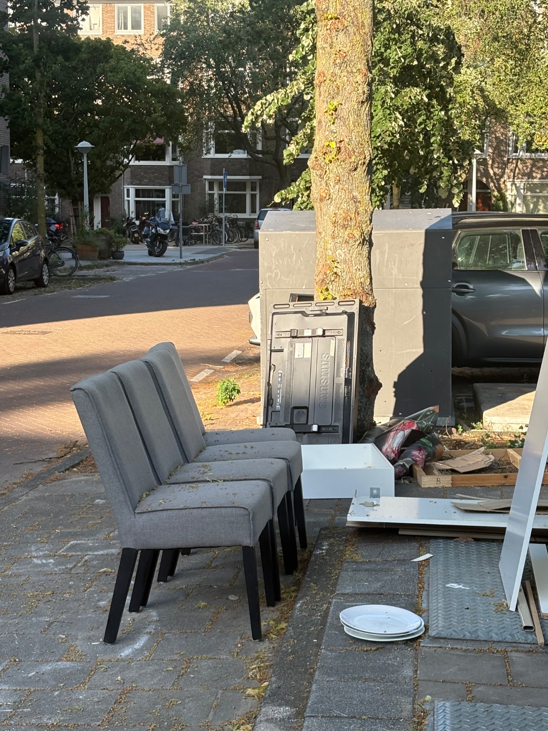 Item found on Amsterdam, Rijnbuurt, President Kennedylaan 128 2
