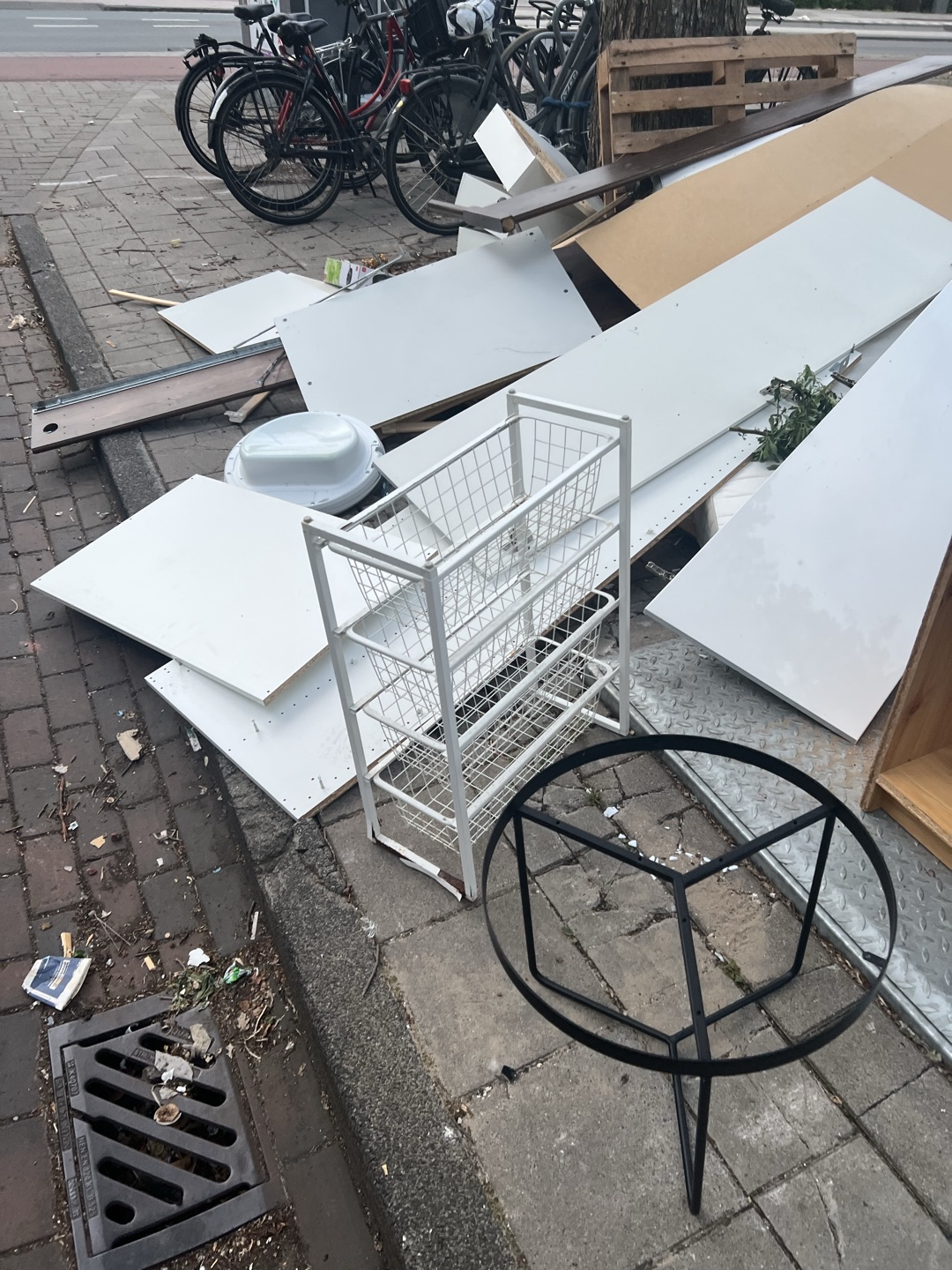 Item found on Amsterdam, Zuid, Hoofddorppleinbuurt, Albert Neuhuysstraat 36 1