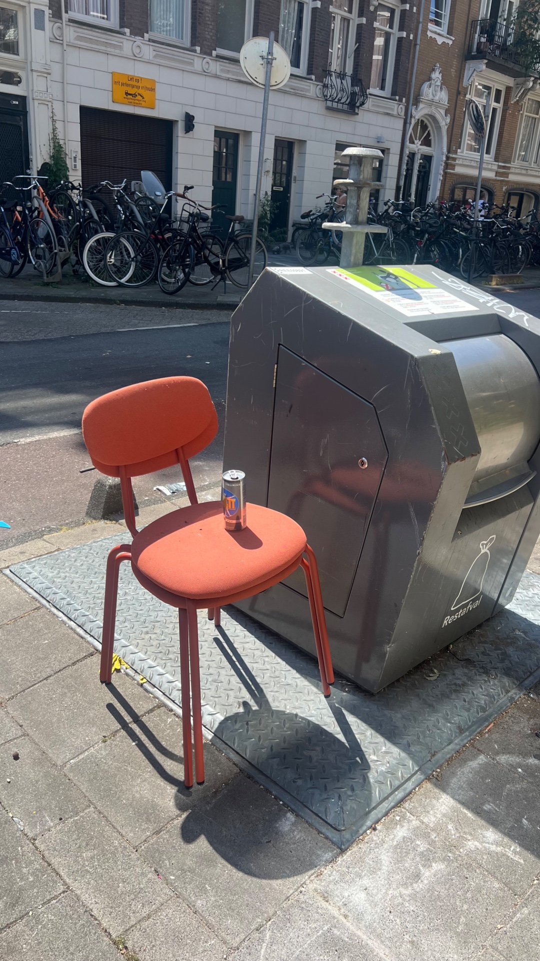 Item found on Amsterdam, Helmersbuurt, Overtoom 226 1