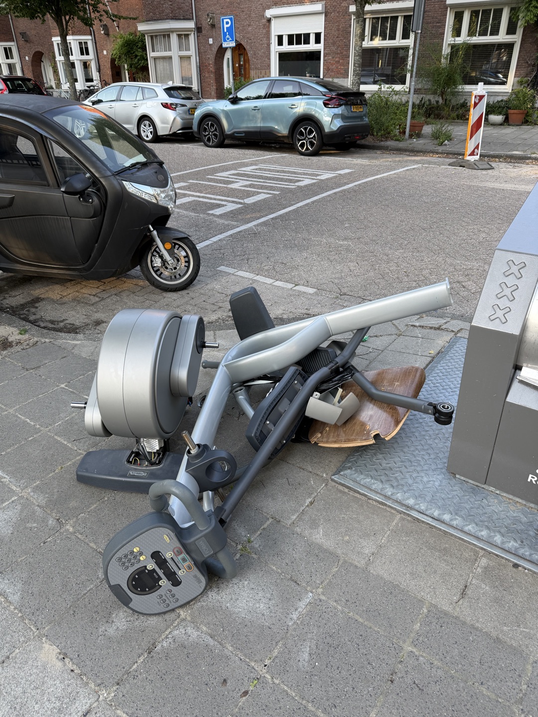 Item found on Amsterdam, Apollobuurt, Memlingstraat 27 1