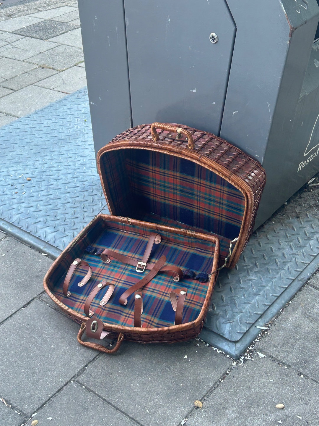 Vintage picknick mand 1