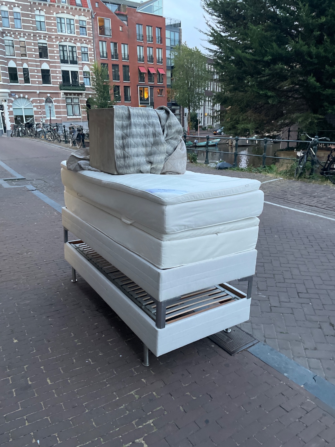 Item found on Amsterdam, Centrum, Weteringschans 111 1