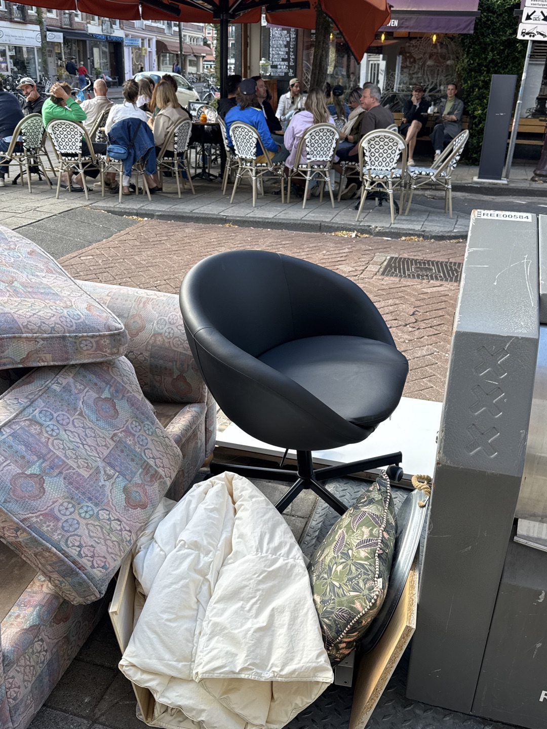 Item found on Amsterdam, West, Oud-West, Jan Pieter Heijestraat 119 1