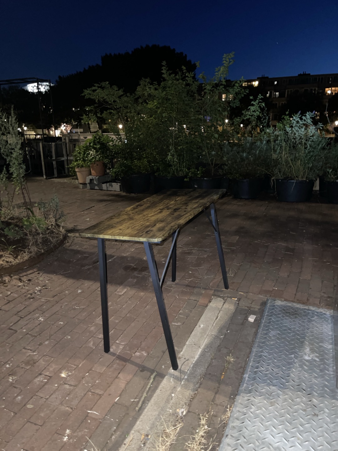 Good quality table and wood 1